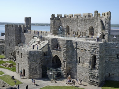 King's Gate Unveiled: A Spectacular Revelation of Caernarfon Castle