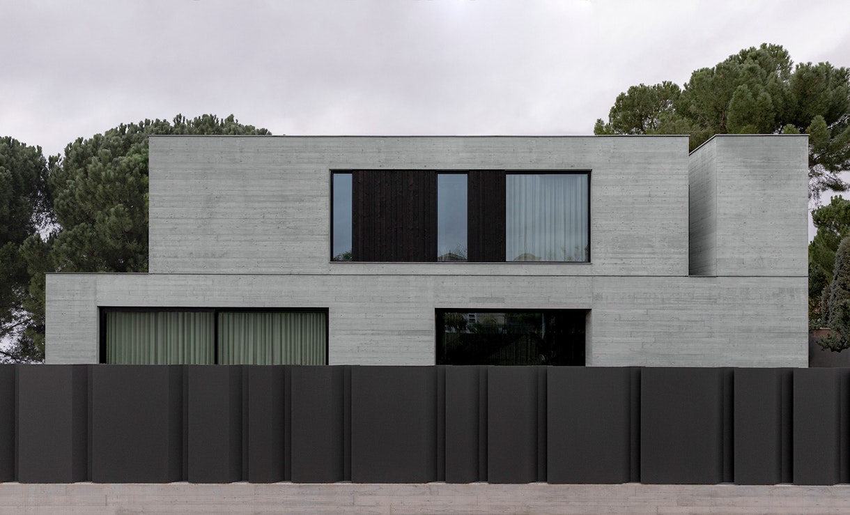 Simplicity in OA House design by Francesc Rife Studio